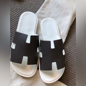 Hermes Izmir sandals